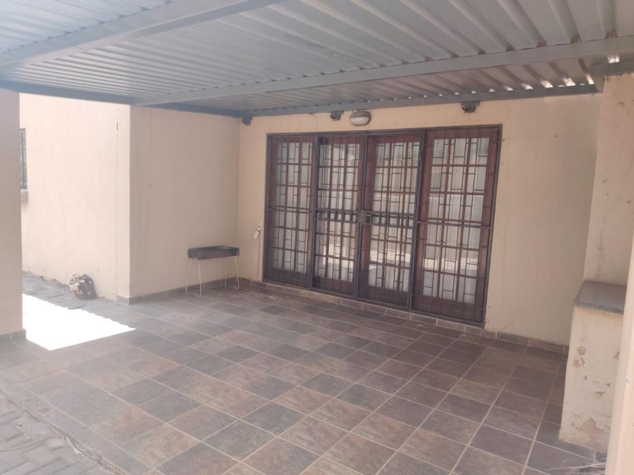 3 Bedroom Property for Sale in Waterval East North West